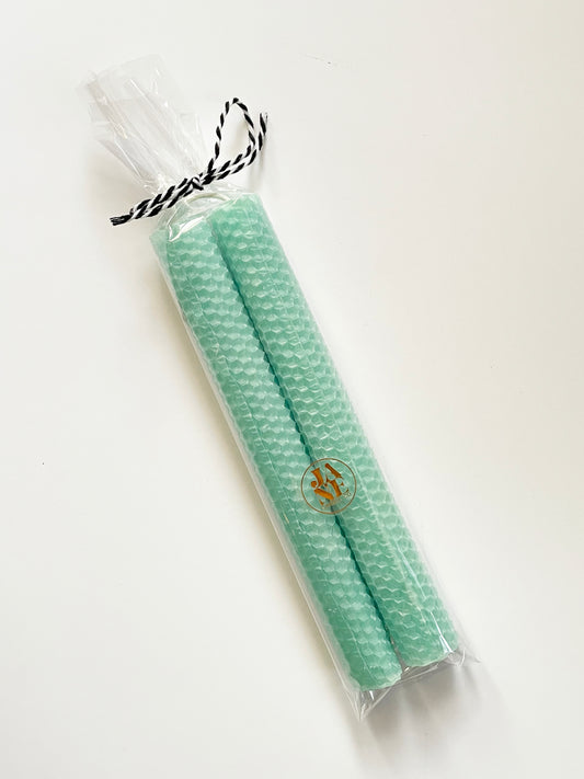 Hand-rolled Beeswax Taper Set of 2 Icicle